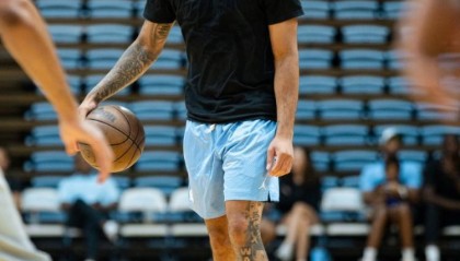 北卡校友也不少！RJ-戴维斯&amp;amp;德雷克-鲍威尔等人回母校训练！